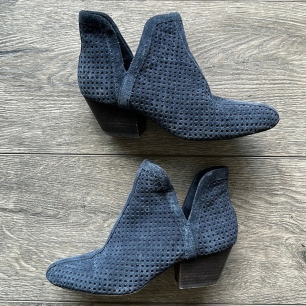 Splendid shoes size 5 bootie suede bikercore blue suede shoes